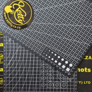 Ketty Black & White - Self-Healing Cutting Mat (HG)
